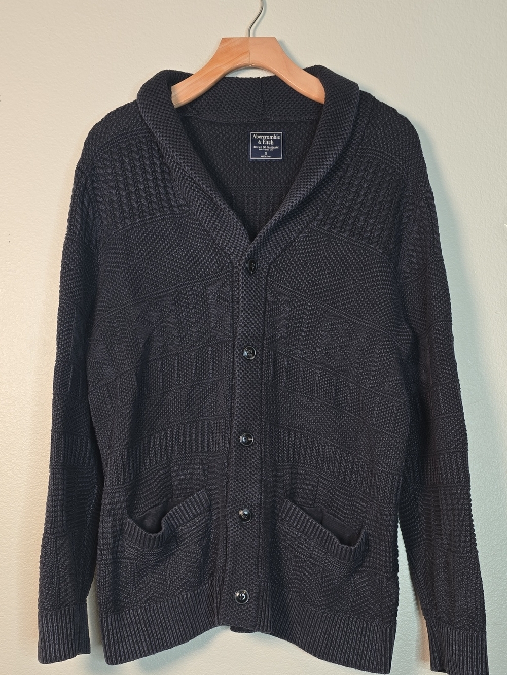 Abercrombie & Fitch Men’s Black Textured Shawl Collar Cardigan Sweater.